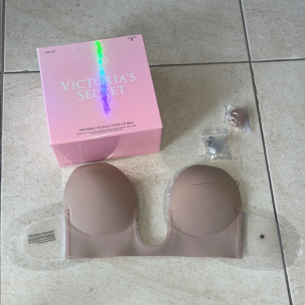 Victoria's Secret Invisible Plunge Push-Up Bra Size B